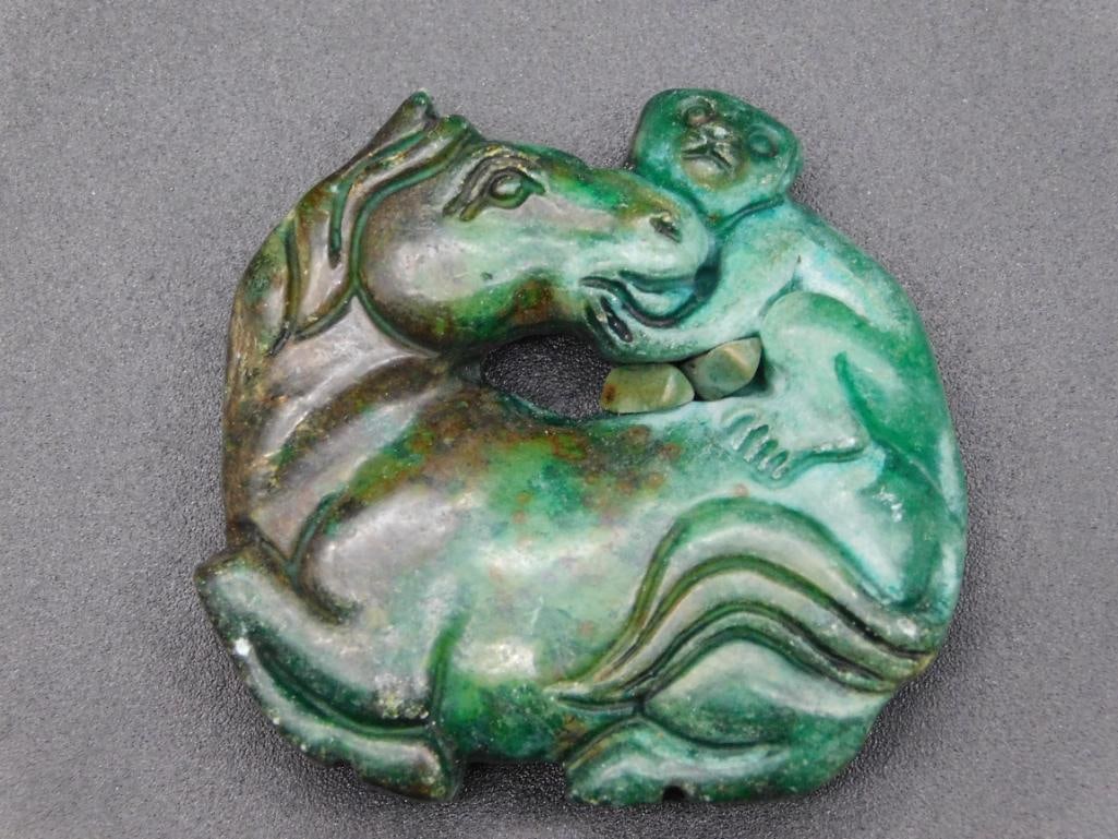 CARVED JADE ROCK STONE LAPIDARY SPECIMEN (1 of 2)