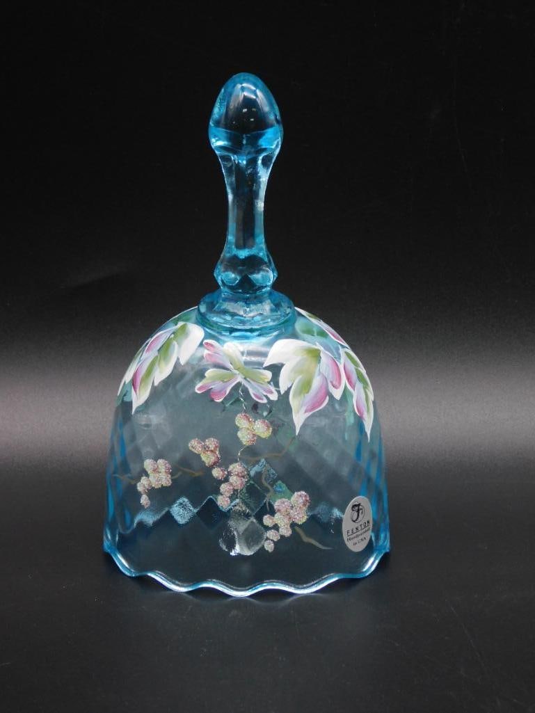 FENTON HAND PAINTED GLASS BELL SIGNED BY ARTIST VINTAGE ANTIQUE (1 of 4)