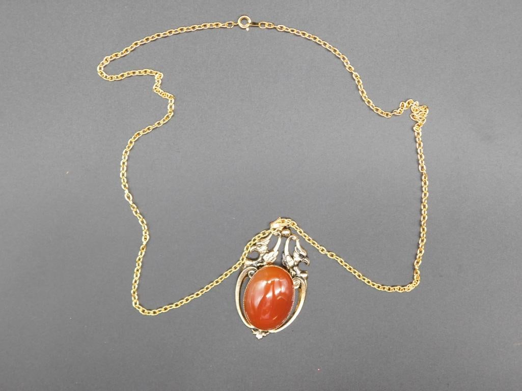 CARNELIAN DOUBLE PHOENIX PENDANT ON CHAIN NECKLACE: CARNELIAN DOUBLE PHOENIX PENDANT ON CHAIN NECKLACE