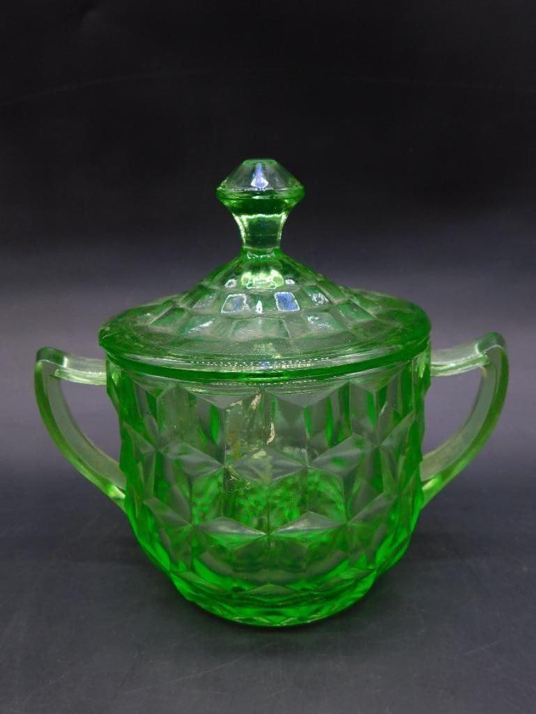 JEANETTE GREEN CUBIST PATTERN URANIUM GLASS VINTAGE ANTIQUE: JEANETTE GREEN CUBIST PATTERN URANIUM GLASS VINTAGE ANTIQUE