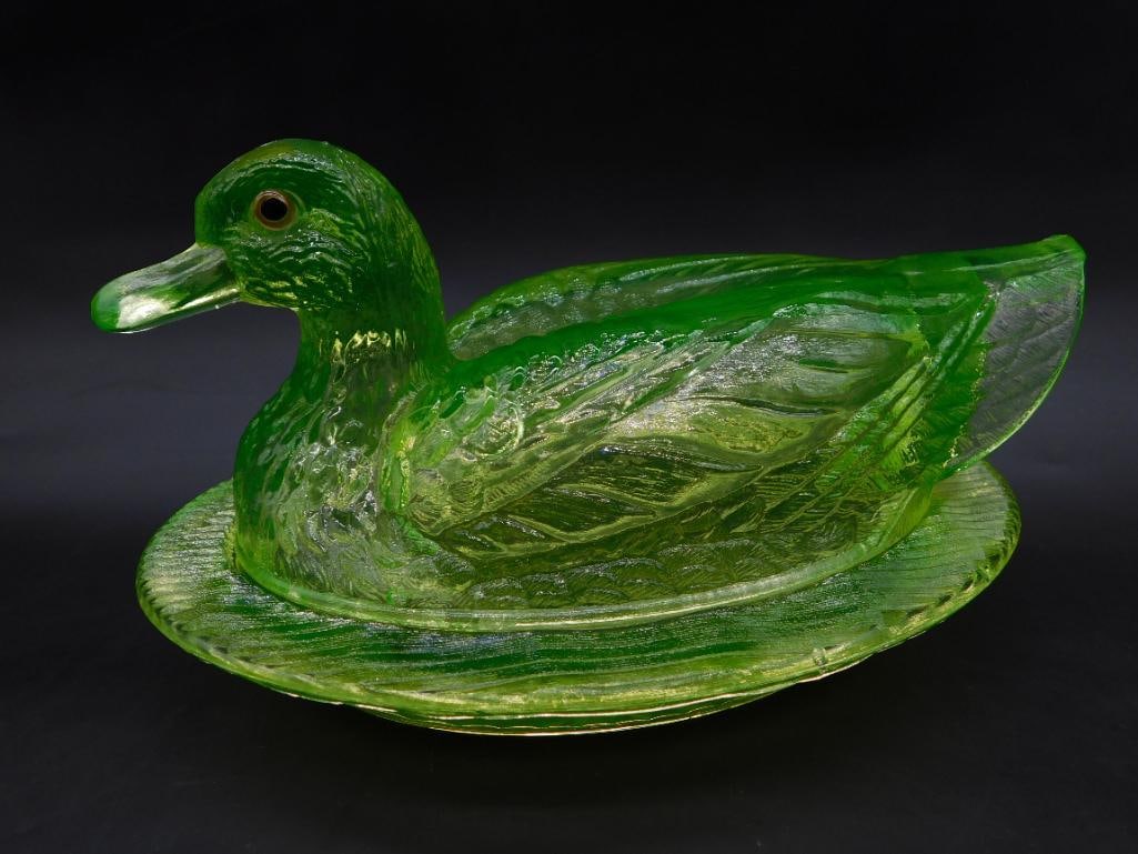 WESTMORE LAND GREEN URANIUM GLASS DUCK ON NEST CANDY DISH VINTAGE ANTIQUE (1 of 6)
