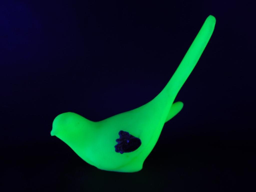 FENTON URANIUM CUSTARD GLASS BIRD VINTAGE ANTIQUE: FENTON URANIUM CUSTARD GLASS BIRD VINTAGE ANTIQUE