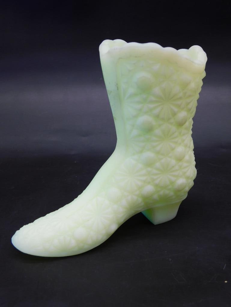 FENTON URANIUM CUSTARD GLASS VICTORIAN BOOT DAISY BUTTON PATTERN VINTAGE ANTIQUE (1 of 5)