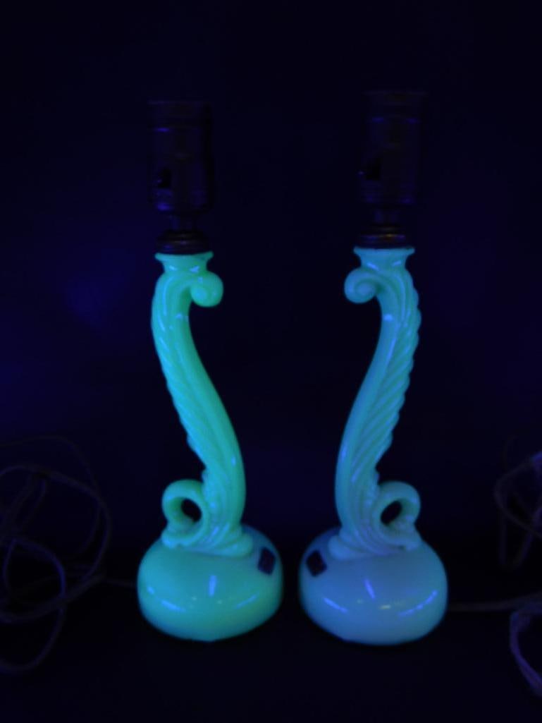 ALACITE ALADDIN LAMPS URANIUM GLASS VINTAGE ANTIQUE (1 of 7)