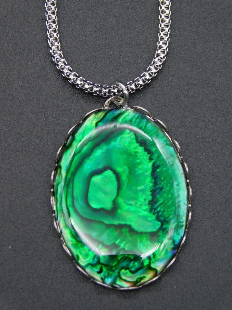 ABALONE PENDANT ON CHAIN NECKLACE ROCK STONE LAPIDARY SPECIMEN (1 of 2)