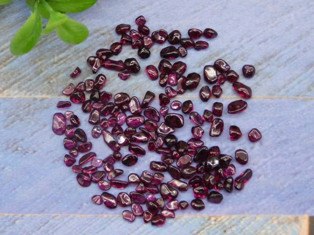 GARNET ROCK STONE LAPIDARY SPECIMEN (1 of 2)