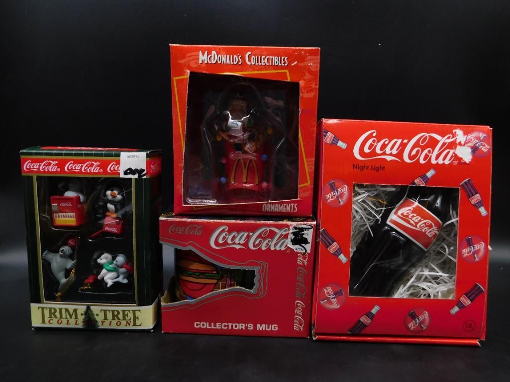 COCA-COLA CHRISTMAS ORNAMENTS AND NIGHT LIGHT (1 of 2)