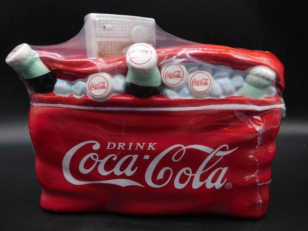 COCA-COLA BEACH PARTY COOKIE JAR: COCA-COLA BEACH PARTY COOKIE JAR