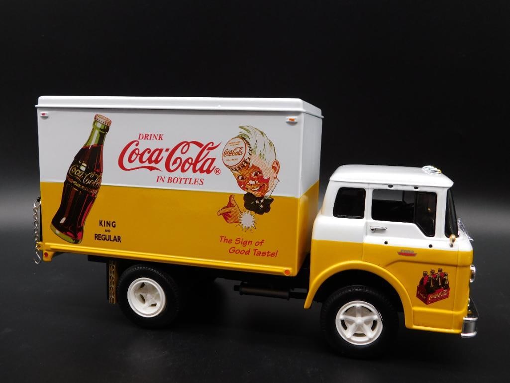 COCA-COLA 1958 C-800 DELIVERY TRUCK: COCA-COLA 1958 C-801 DELIVERY TRUCK
