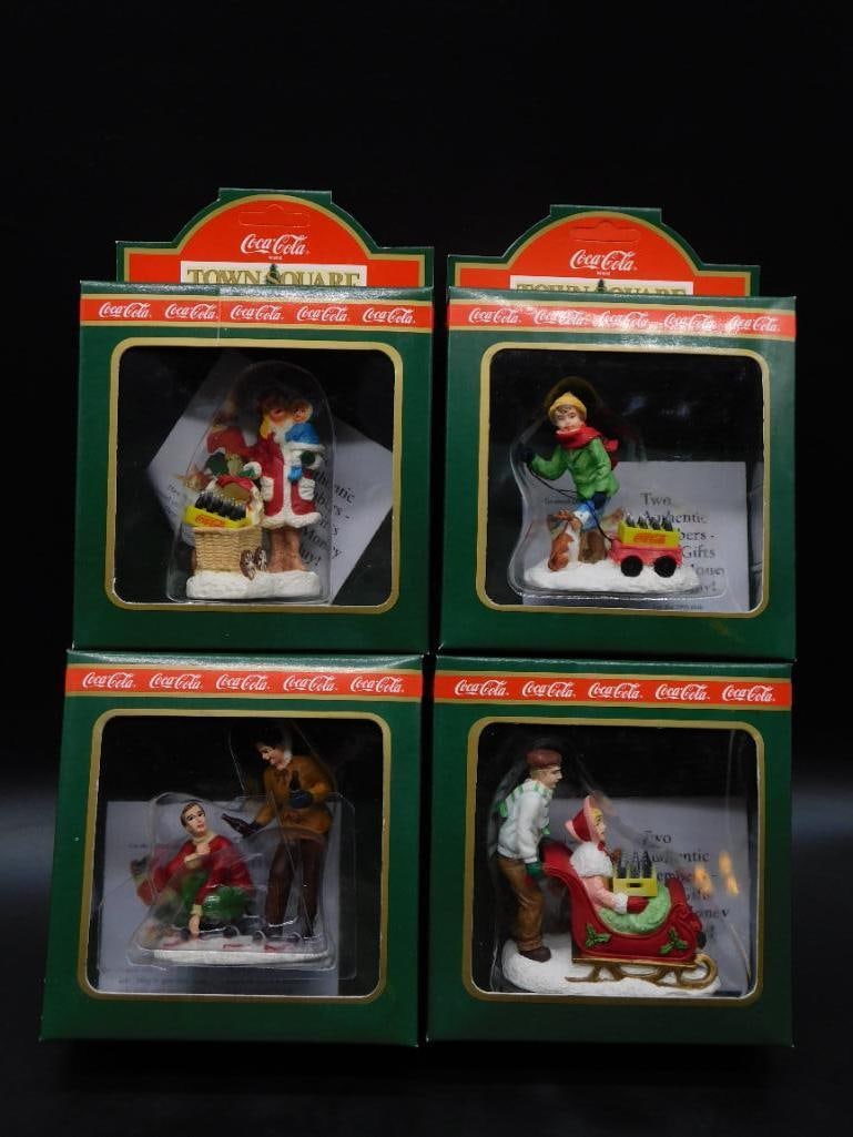 COCA-COLA CHRISTMAS ORNAMENTS: COCA-COLA CHRISTMAS ORNAMENTS