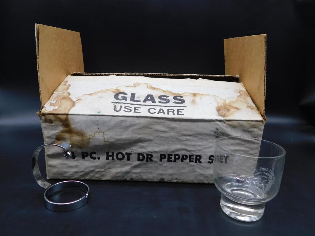 COCA-COLA HOT DR PEPPER GLASS SET (1 of 3)