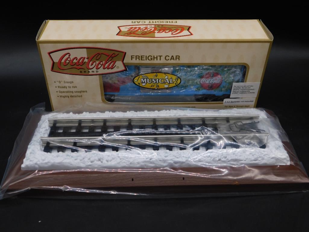 COCA-COLA FREIGHT CAR AND TRACK MOUNT: COCA-COLA FREIGHT CAR AND TRACK MOUNT