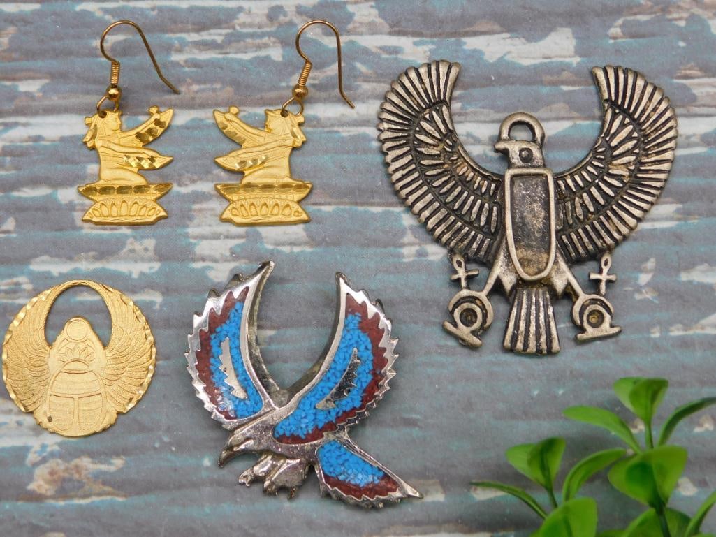 MIXED PENDANT LOT (1 of 5)