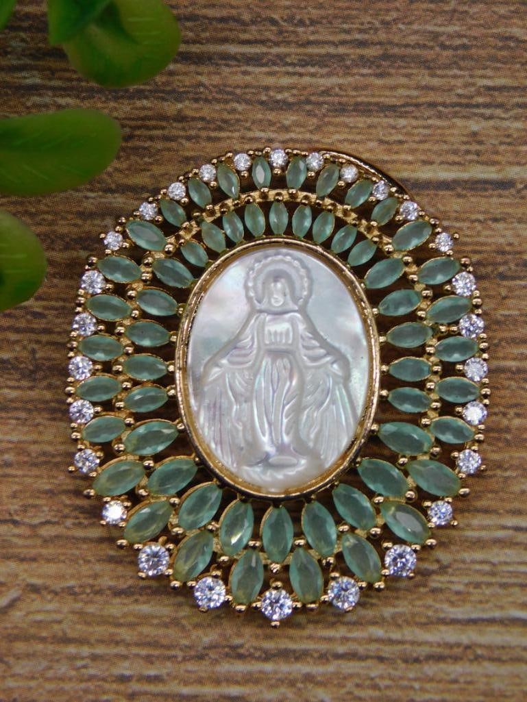 VIRGIN MARY STONE PENDANT ROCK STONE LAPIDARY SPECIMEN (1 of 3)