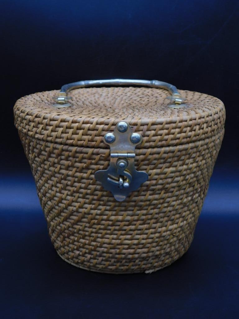 RITTER ITS IN THE BAG HONG KONG PICNIC BASKET: RITTER ITS IN THE BAG HONG KONG PICNIC BASKET