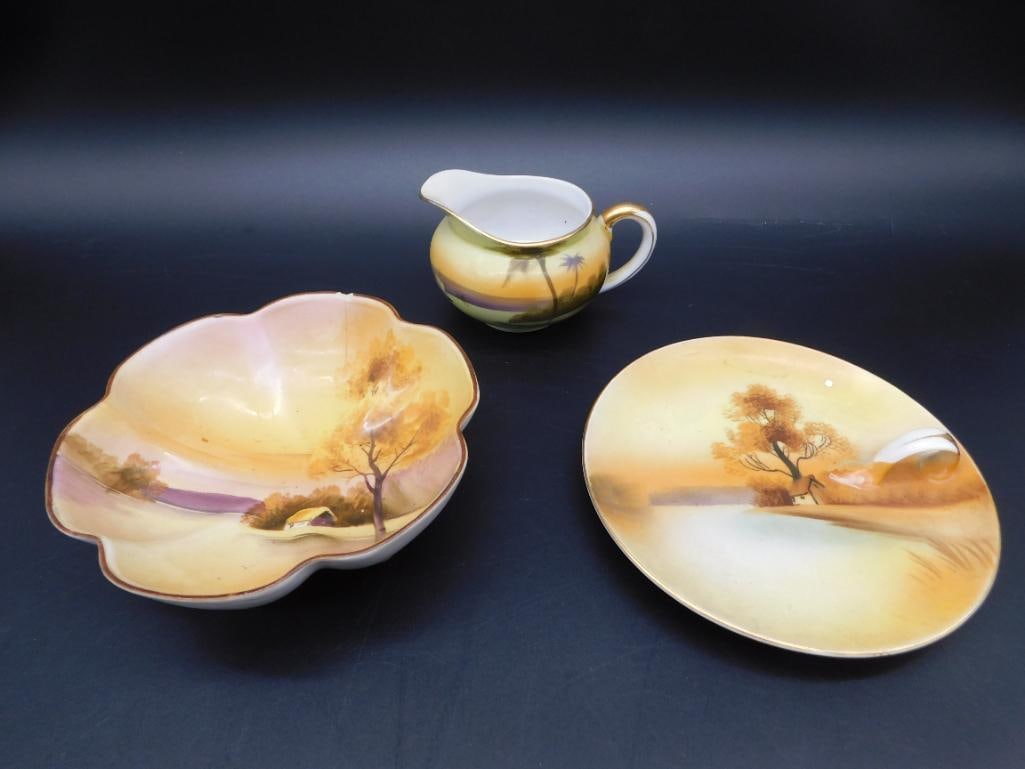 JAPANESE NORITAKE CREAMER AND SAUCERS VINTAGE ANTIQUE: JAPANESE NORITAKE CREAMER AND SAUCERS VINTAGE ANTIQUE