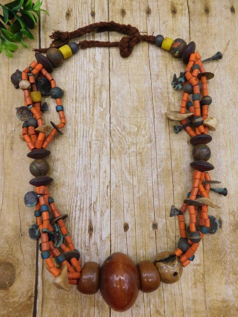 AFRICAN TRADE BEADS ROCK STONE LAPIDARY SPECIMEN (1 of 5)