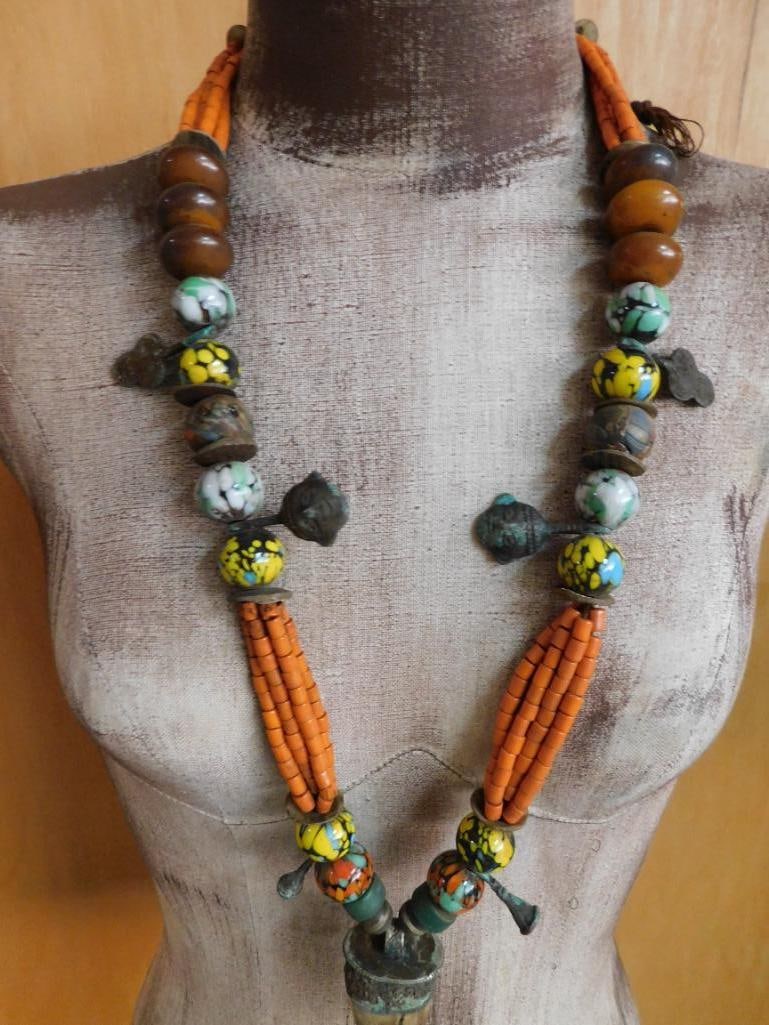 AFRICAN TRADE BEADS ROCK STONE LAPIDARY SPECIMEN (1 of 3)