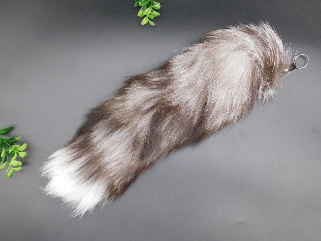 SILVER FOX TAIL TAXIDERMY (1 of 2)