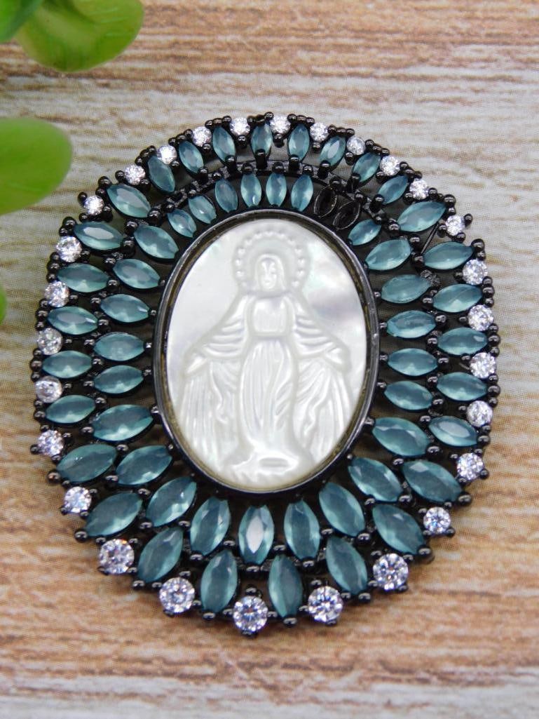 VIRGIN MARY STONE PENDANT ROCK STONE LAPIDARY SPECIMEN: VIRGIN MARY STONE PENDANT ROCK STONE LAPIDARY SPECIMEN