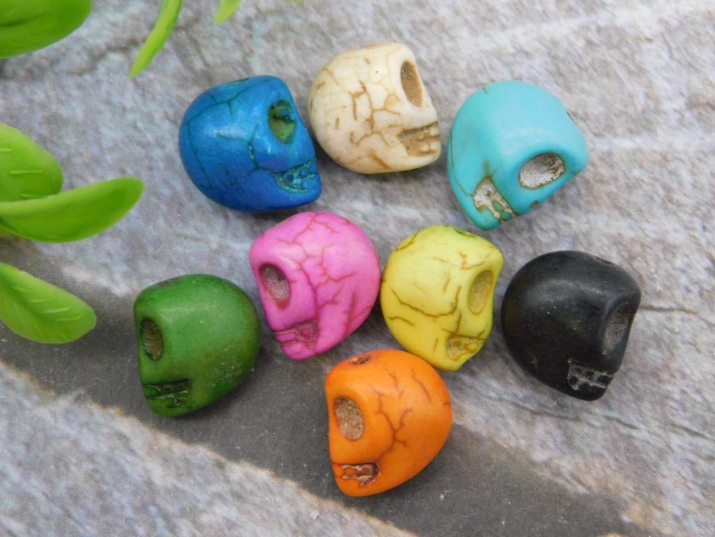 STONE SKULLS ROCK STONE LAPIDARY SPECIMEN (1 of 2)