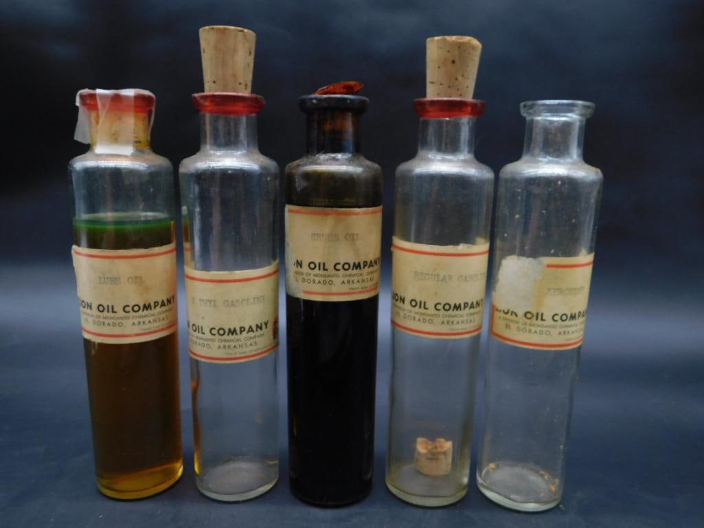LION OIL COMPANY BOTTLES MIXED LOT VINTAGE ANTIQUE AUTOMOBILIA (1 of 4)