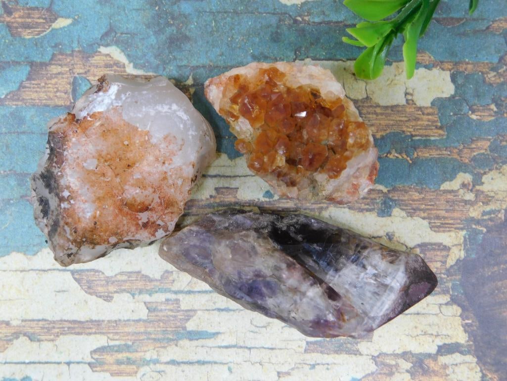 MIXED ROUGH ROCK ROCK STONE LAPIDARY SPECIMEN (1 of 2)