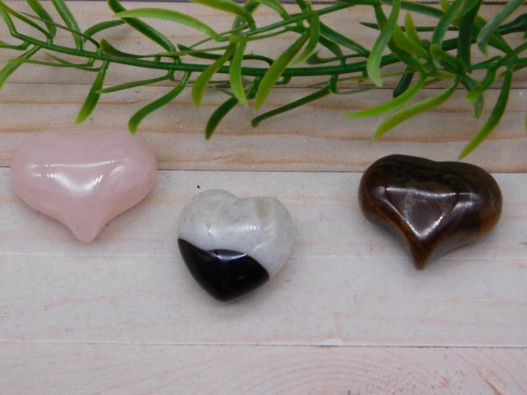 STONE HEARTS ROCK STONE LAPIDARY SPECIMEN (1 of 2)