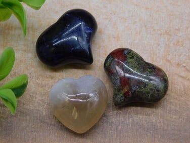 STONE HEARTS ROCK STONE LAPIDARY SPECIMEN