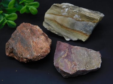 MIXED ROUGH LOT ROCK STONE LAPIDARY SPECIMEN