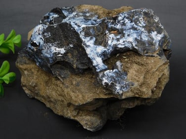 ROCK STONE LAPIDARY SPECIMEN