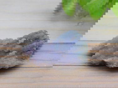 GRAPE AGATE ROCK STONE LAPIDARY SPECIMEN