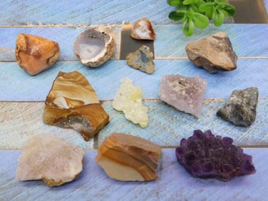 MIXED LOT ROCK STONE LAPIDARY SPECIMEN