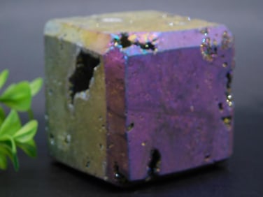 RAINBOW TITANIUM CUBE ROCK STONE LAPIDARY SPECIMEN