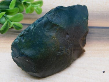 BLOODSTONE ROCK STONE LAPIDARY SPECIMEN
