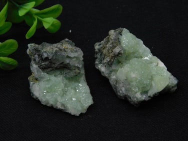 PREHNITE ROCK STONE LAPIDARY SPECIMEN