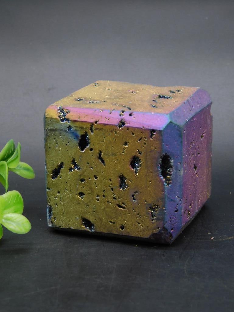 RAINBOW TITANIUM CUBE ROCK STONE LAPIDARY SPECIMEN: WELCOME TO HATMAN AUCTIONS! SPECIAL NOTICE: Please see photos for measurements and descriptions. ***Yes, we have in house shipping with MANY REPEAT CUSTOMERS because of our streamlined service. ****We