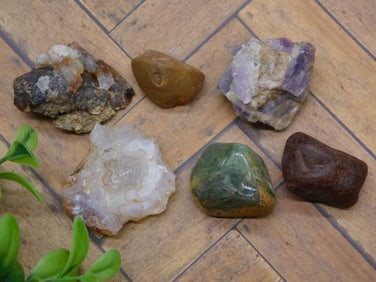 MIXED ROUGH LOT ROCK STONE LAPIDARY SPECIMEN