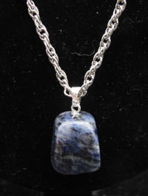 CARNELIAN PENDANT ON CHAIN NECKLACE ROCK STONE LAPIDARY SPECIMEN