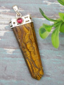 TIGER EYE PENDANT ROCK STONE LAPIDARY SPECIMEN