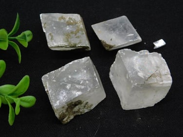 ICELANDIC SPAR ROCK STONE LAPIDARY SPECIMEN