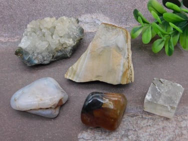 MIXED ROUGH LOT ROCK STONE LAPIDARY SPECIMEN