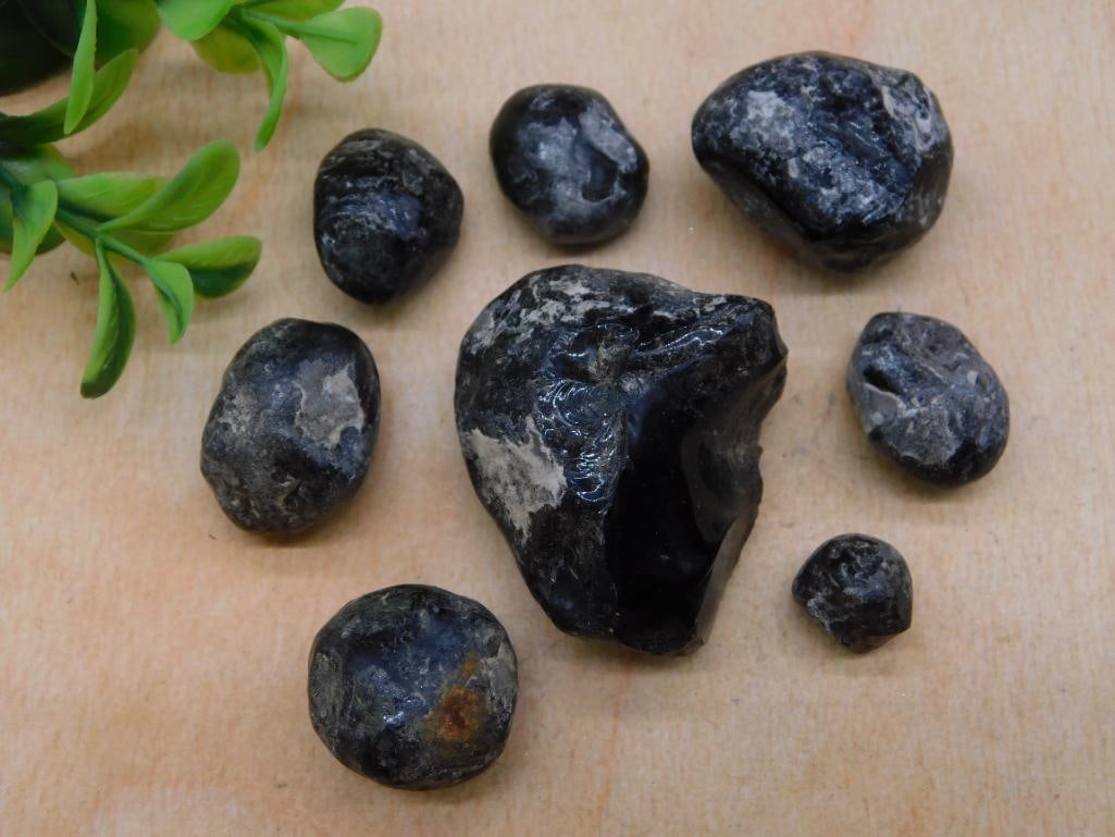 APACHE TEARS ROCK STONE LAPIDARY SPECIMEN (1 of 2)