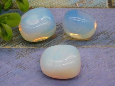 OPALITE ROCK STONE LAPIDARY SPECIMEN