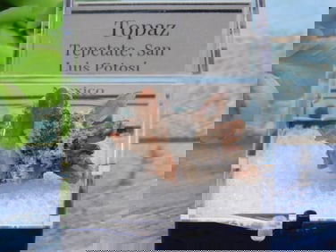 TOPAZ ROCK STONE LAPIDARY SPECIMEN