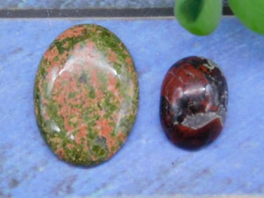 CABOCHONS ROCK STONE LAPIDARY SPECIMEN
