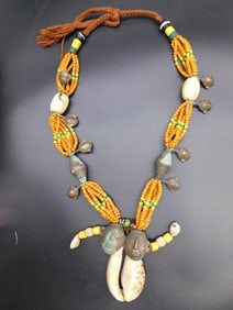 AFRICAN TRADE BEADS ROCK STONE LAPIDARY SPECIMEN