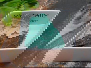 MALACHITE ROCK STONE LAPIDARY SPECIMEN