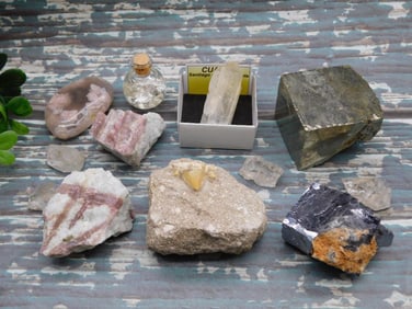 MIXED LOT ROCK STONE LAPIDARY SPECIMEN