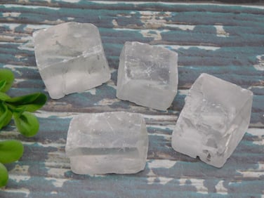 ICELANDIC SPAR ROCK STONE LAPIDARY SPECIMEN